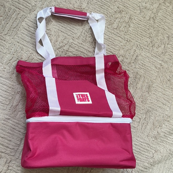 Brand new collectible T-Mobile Tuesdays insulated cooler mesh bag shopping tote - Picture 13 of 16